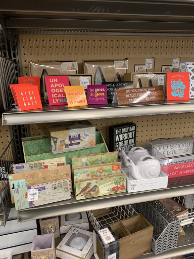 Home Goods Store «Tuesday Morning», reviews and photos, 1695 McFarland Blvd B, Northport, AL 35476, USA