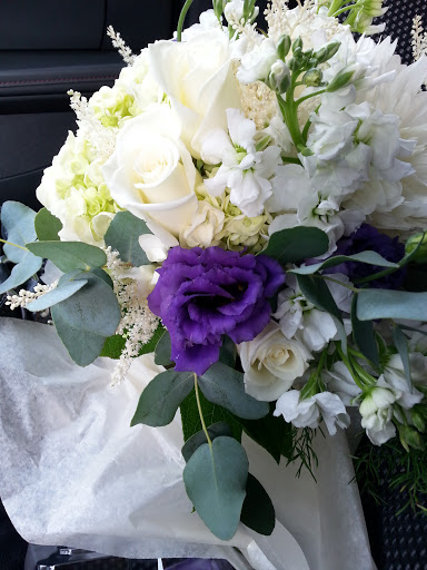 Florist «Floral Designs of Mount Joy», reviews and photos, 102 E Main St, Mount Joy, PA 17552, USA