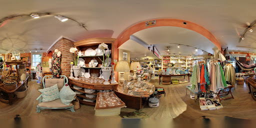 Gift Shop «A Mano, Inc.», reviews and photos, 1677 Wisconsin Ave NW, Washington, DC 20007, USA