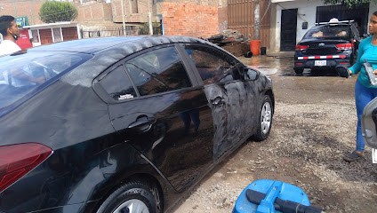 EL ARBOLITO Car Wash