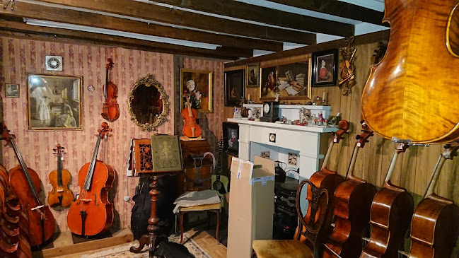 Comments and reviews of Glasgow's Violin Shop
