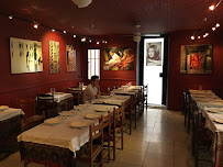 Atmosphère du Restaurant indien Restaurant Ganesh à Nîmes - n°11