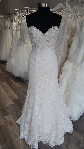 Bridal Shop «GARNET + grace Bridal Boutique», reviews and photos, 1643 Industrial Pkwy W, Hayward, CA 94544, USA