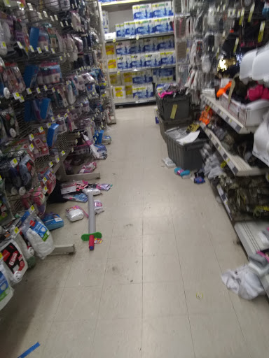 Discount Store «Dollar General», reviews and photos, 412 W Main St, Cambridge City, IN 47327, USA
