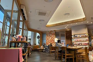 Starbucks Coffee @ Central Ladprao image
