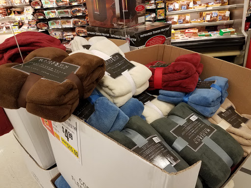 Shopping Mall «Blue Star Shopping Center», reviews and photos, 1701 US-22, Watchung, NJ 07069, USA