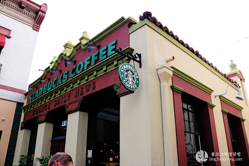 Starbucks image