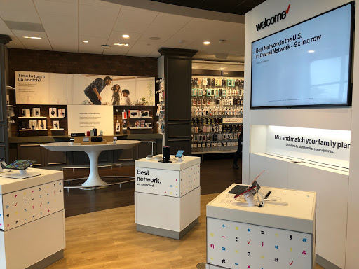 Cell Phone Store «Verizon», reviews and photos, 61 Orange Plaza Ln, Middletown, NY 10940, USA