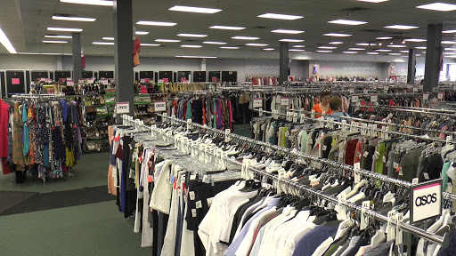 Discount Store «Discount Fashion Warehouse Dublin», reviews and photos, 6599 Dublin Center Dr, Dublin, OH 43017, USA