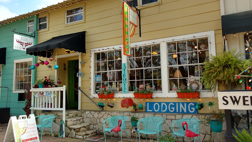 Wine Store «Hill Country Wine Shop», reviews and photos, 114 Wimberley Square, Wimberley, TX 78676, USA