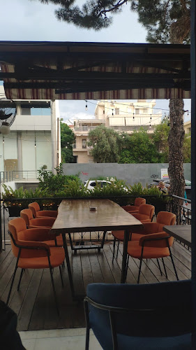 Mr. Fox: The Bar - Γλυφάδα