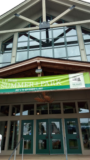 Clothing Store «L.L. Bean», reviews and photos, 95 Main St, Freeport, ME 04032, USA