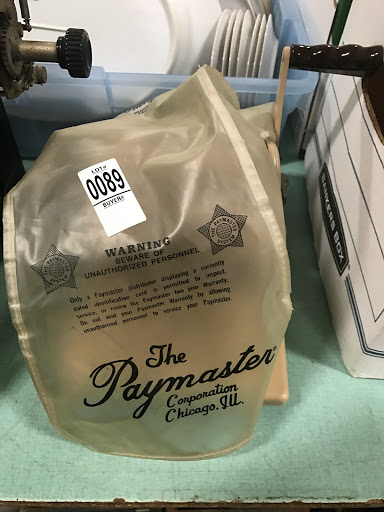 Auction House «RPN Sales & Auction House», reviews and photos, 4451 N Milwaukee Ave, Chicago, IL 60630, USA