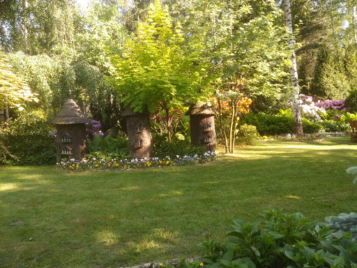 Ogród parafialny Sanktuarium Matki Bożej Opiekunki Środowiska Naturalnego w Mikołowie-Bujakowie