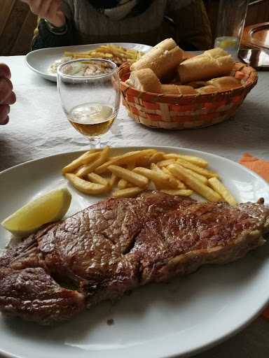 Restaurante Cuatro Caminos en Casas de Juan Núñez