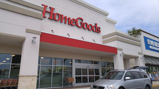 Home Goods Store «HomeGoods», reviews and photos, 7937 113th St, Seminole, FL 33772, USA