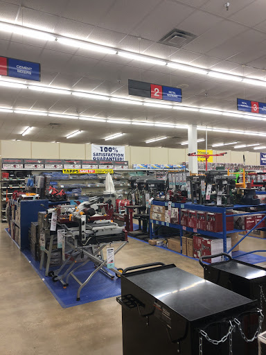 Hardware Store «Harbor Freight Tools», reviews and photos, 323 E Merritt Island Causeway, Merritt Island, FL 32952, USA