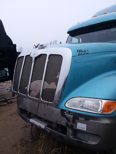 Auto Parts Store «Mike Gill Auto & Truck Parts», reviews and photos, 1806 W Winona Ave, Warsaw, IN 46580, USA