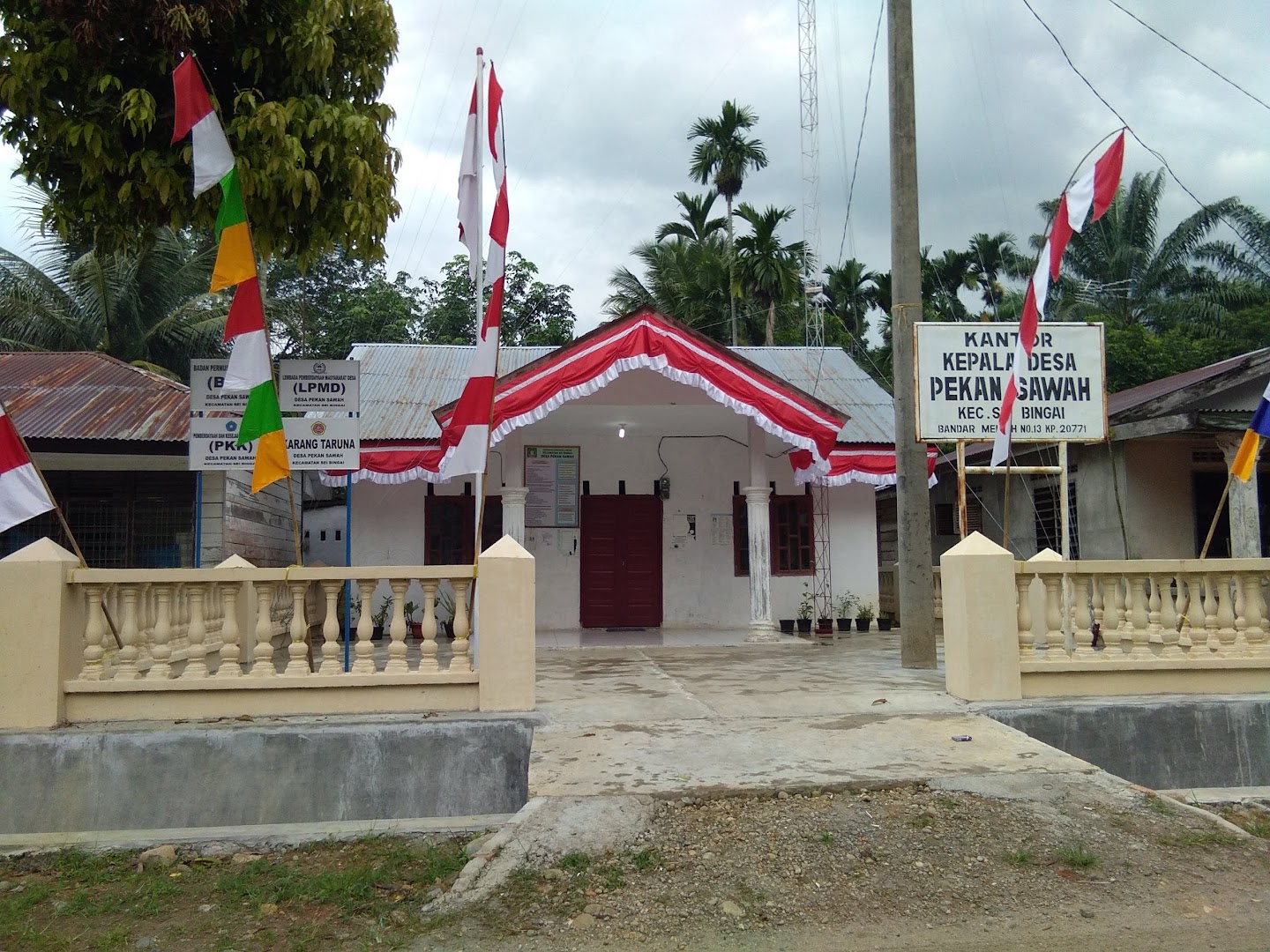 Gambar Kantor Desa Pekan Sawah