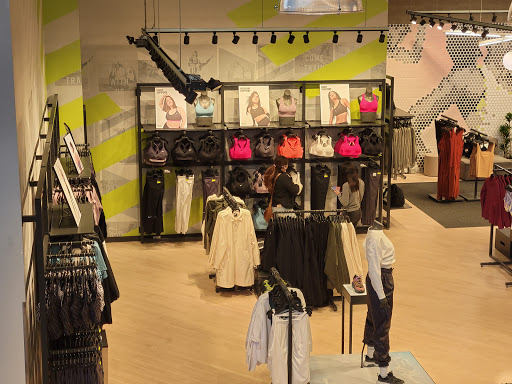 Sporting Goods Store «Nike Seattle», reviews and photos, 1500 6th Ave, Seattle, WA 98101, USA