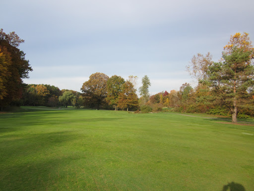 Golf Course «Chemung Hills Golf Club & Banquet Center», reviews and photos, 3125 Golf Club Rd, Howell, MI 48843, USA