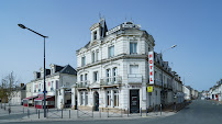 Photos du propriétaire du Restaurant français Logis Le Grand Hôtel Restaurant Château du Loir à Montval-sur-Loir - n°3