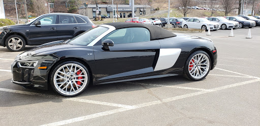 Used Car Dealer «Weeks Pre-Owned Center», reviews and photos, 94 Mill Plain Rd, Danbury, CT 06811, USA