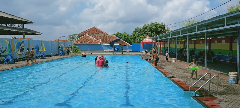 Kolam Renang Cimalati Desa Cikaso