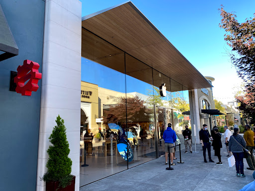 Computer Store «Apple Alderwood Mall», reviews and photos, 3000 184th St SW, Lynnwood, WA 98037, USA