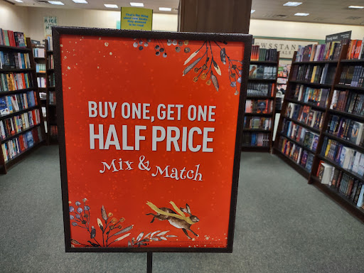 Book Store «Barnes & Noble», reviews and photos, 14790 Greyhound Plaza, Carmel, IN 46032, USA