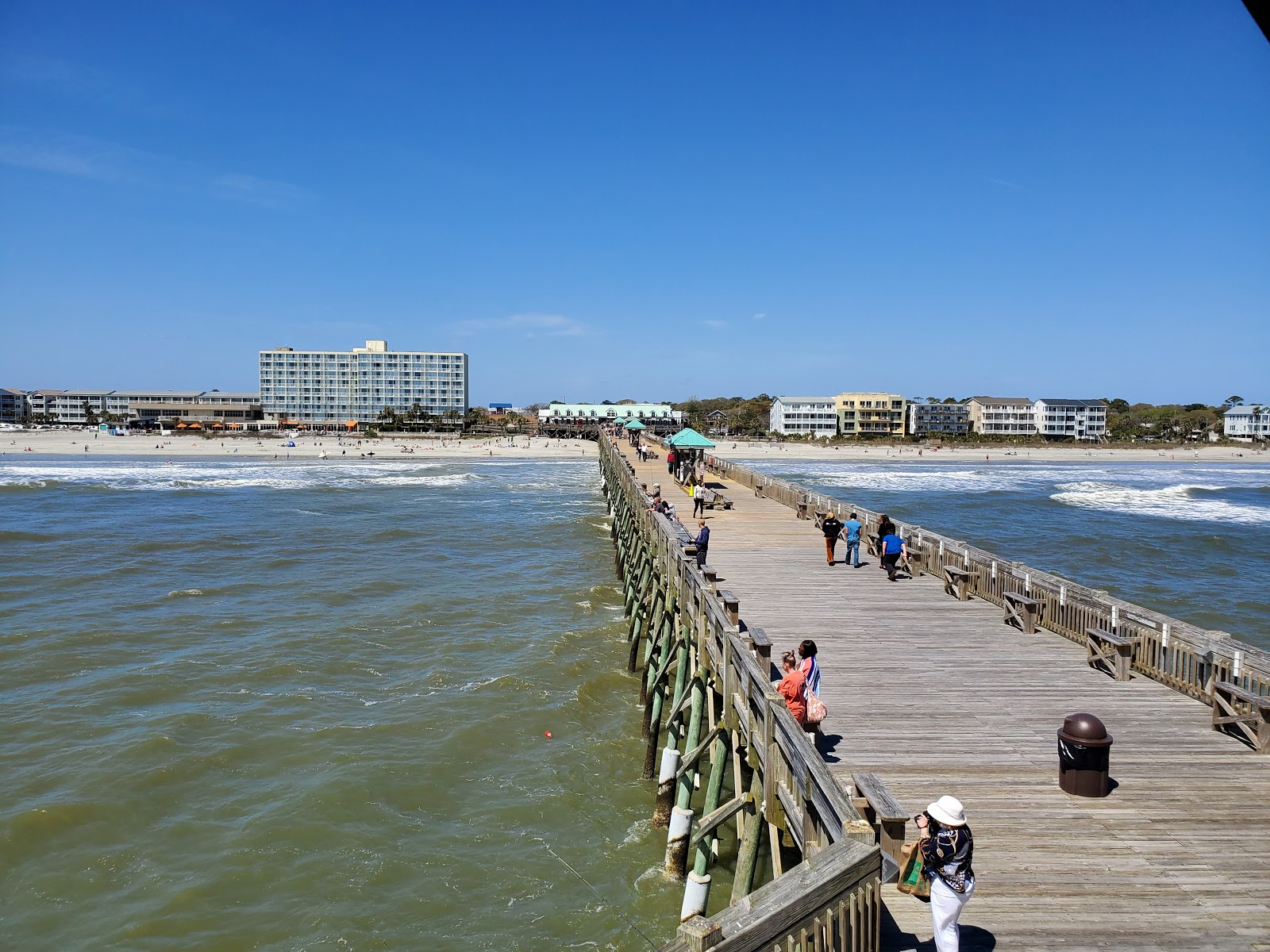 Φωτογραφία του Folly beach με επίπεδο καθαριότητας πολύ καθαρό