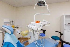 Стоматологическая клиника «Ультра Дент» | метро Чкаловская image