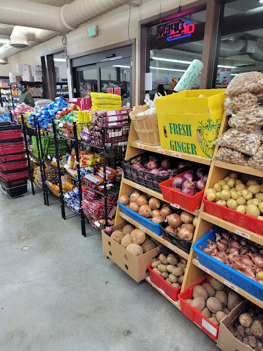 Indian Grocery Store «Shalimar Grocery», reviews and photos, 16541 Redmond Way, Redmond, WA 98052, USA