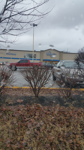 Grocery Store «Kroger», reviews and photos, 4211 S 3rd St, Louisville, KY 40214, USA