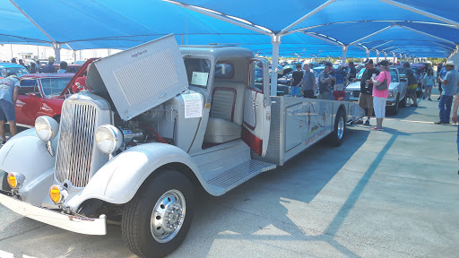 Chevrolet Dealer «Lynn Smith Chevrolet», reviews and photos