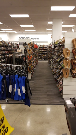 Department Store «Nordstrom Rack The Shops at Midtown Miami», reviews and photos, 3201 N Miami Ave, Miami, FL 33127, USA