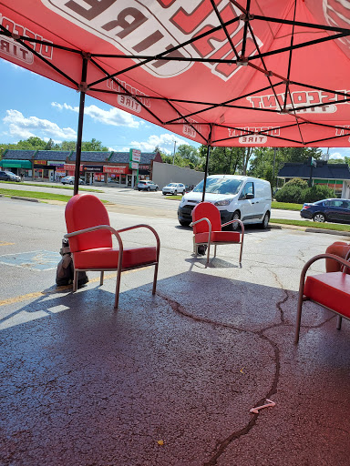 Tire Shop «Discount Tire», reviews and photos, 5505 South La Grange Road, Countryside, IL 60525, USA