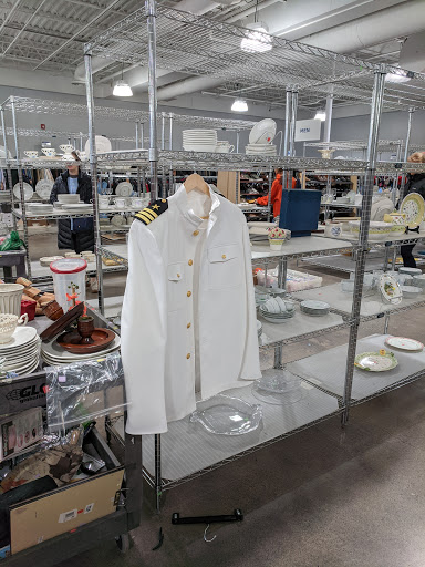 Thrift Store «Goodwill Industries Store & Donation Center», reviews and photos, 809 NJ-17, Paramus, NJ 07652, USA