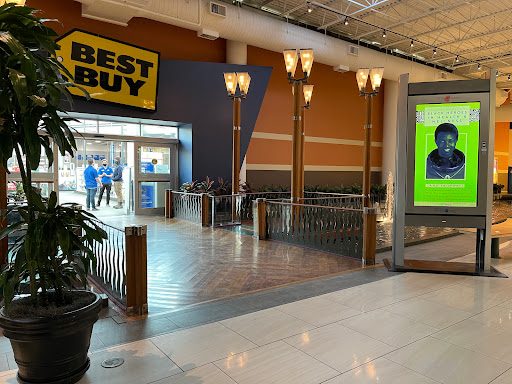 Electronics Store «Best Buy», reviews and photos, 23000 Eureka Rd, Taylor, MI 48180, USA