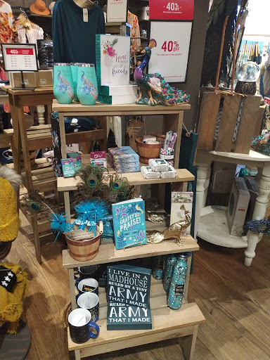 American Restaurant «Cracker Barrel Old Country Store», reviews and photos, 395 Cumberland Pkwy, Mechanicsburg, PA 17055, USA