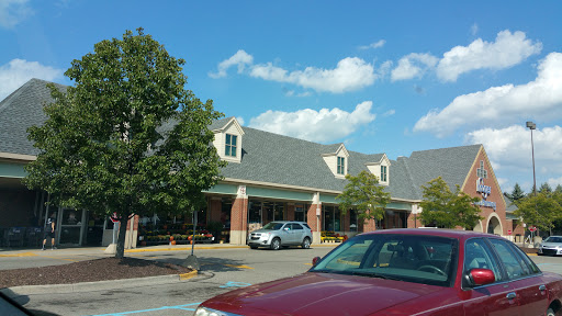 Grocery Store «Kroger», reviews and photos, 47060 W Pontiac Trail, Commerce Charter Twp, MI 48390, USA