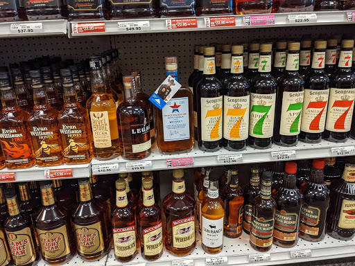 Liquor Store «North Salem Beverage», reviews and photos, 2829 Lancaster Dr NE, Salem, OR 97305, USA