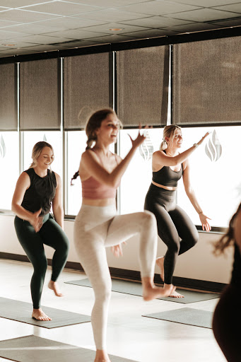 Yoga classes for pregnant women in Kansas City