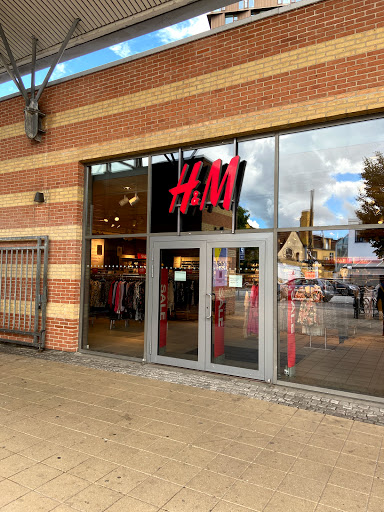 H&M