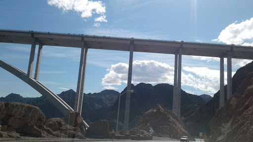 Shopping Mall «Rolling Meadows Shopping Center», reviews and photos, 3068 Kirchoff Rd, Rolling Meadows, IL 60008, USA