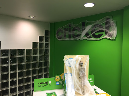 Cell Phone Store «Cricket Wireless», reviews and photos, 75 Holland St c, Somerville, MA 02144, USA