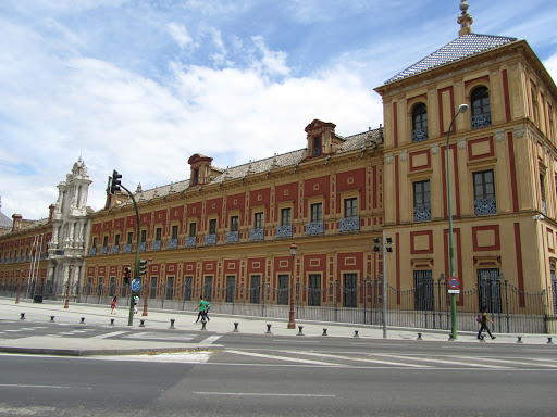 Junta De Andalucía - Consejería de la Presidencia, Administración Pública e Interior