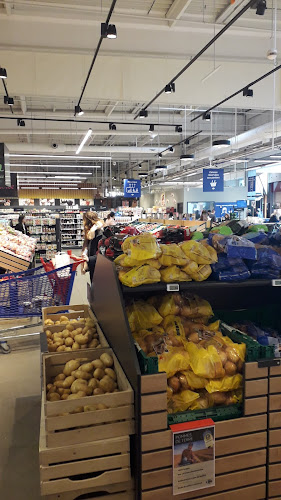 Carrefour - Supermarkt