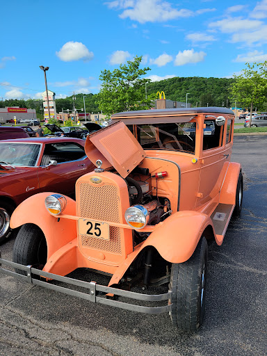 Shopping Mall «Route 6 Mall», reviews and photos, 650 Old Willow Ave, Honesdale, PA 18431, USA