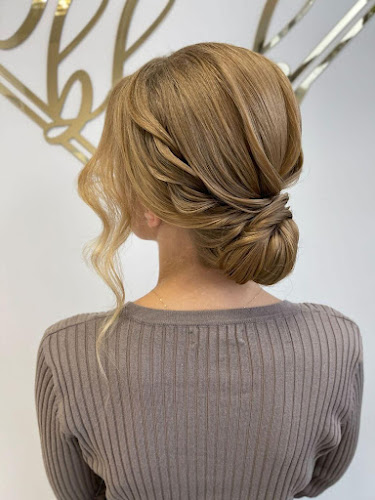 JUST BLUSH make up & hair - Zamość